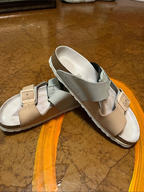 Birkenstock Shoes - Women’s Birkenstock Two-Band Sandals in Beige and Light Gray SZ 36
